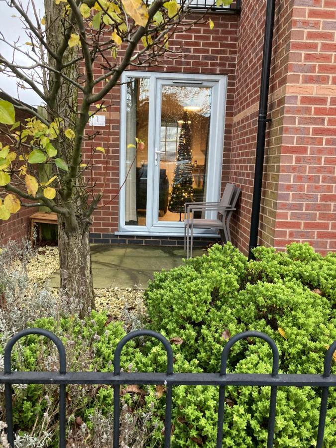 Chapel Court Apartments Cannock Dış mekan fotoğraf