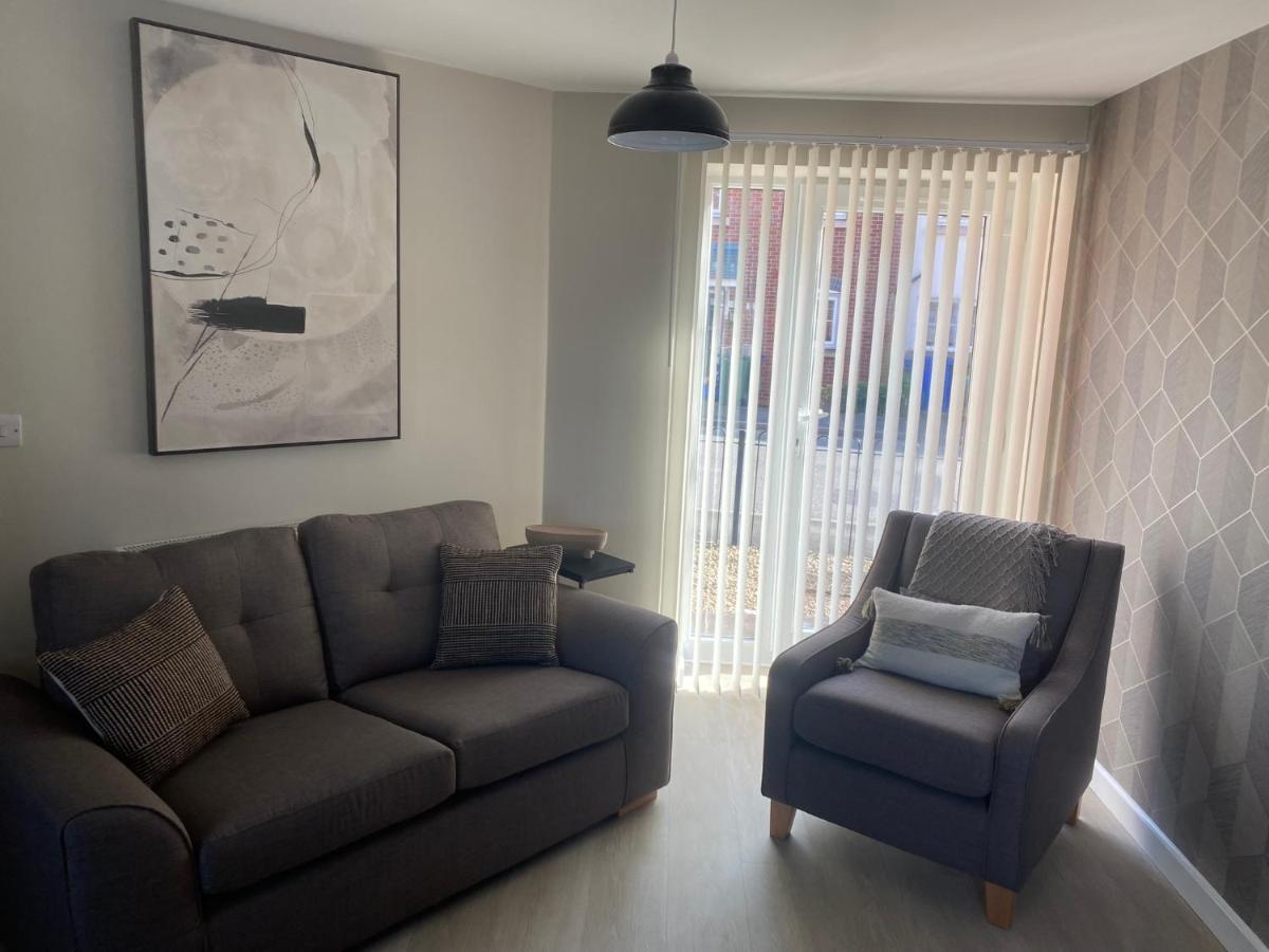 Chapel Court Apartments Cannock Dış mekan fotoğraf
