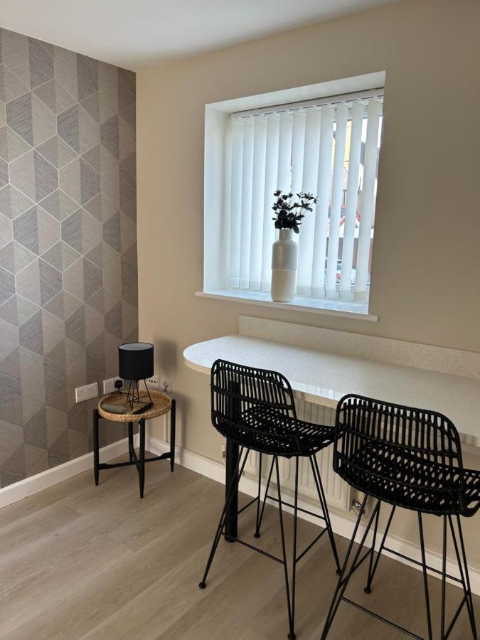 Chapel Court Apartments Cannock Dış mekan fotoğraf