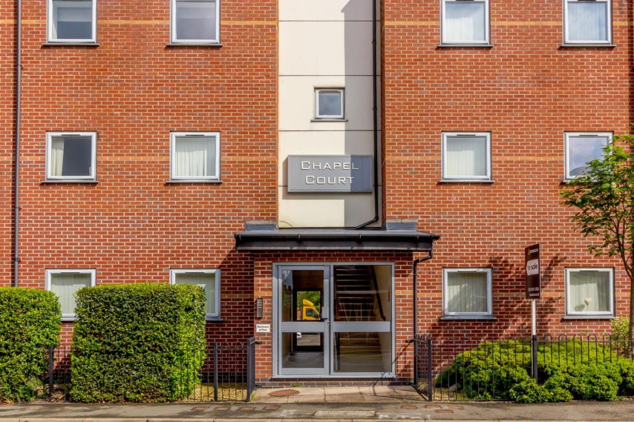 Chapel Court Apartments Cannock Dış mekan fotoğraf